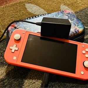 Nintendo Switch lite- coral